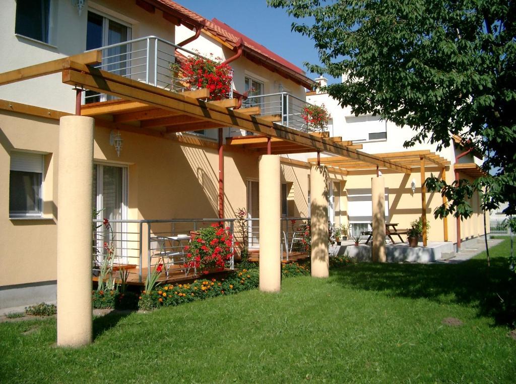 Luca Apartments Zalakaros Esterno foto